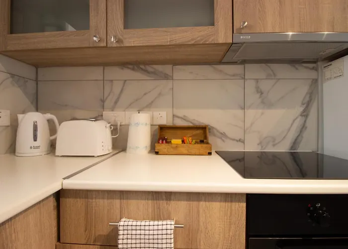 Modern 2br Steps From Apartmán *