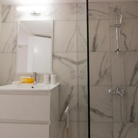 Apartament Modern 2br Steps From Voroklini