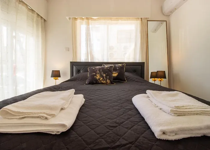 Modern 2br Steps From